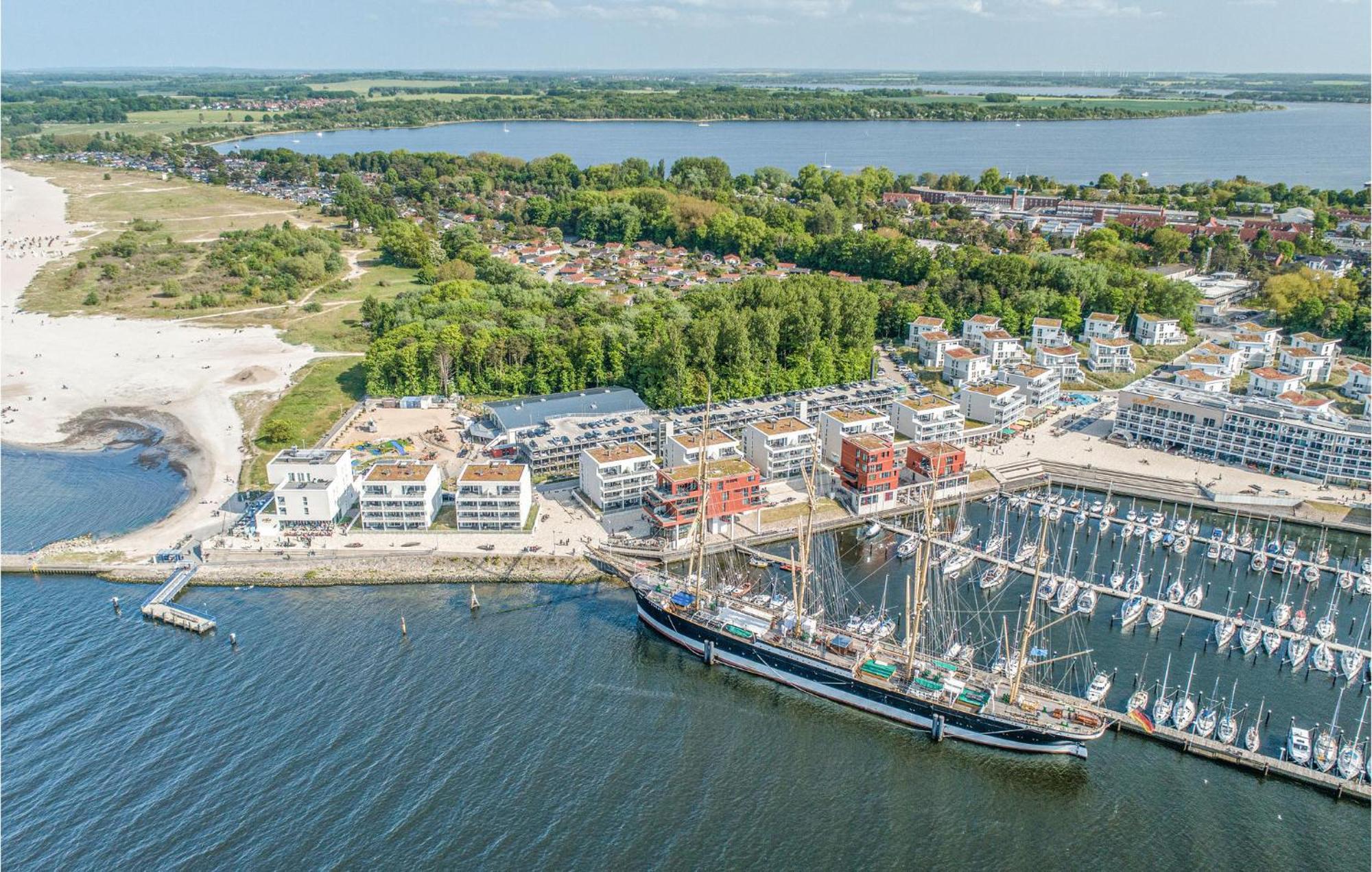 Stunning Apartment In Luebeck Travemuende With Wifi Екстериор снимка